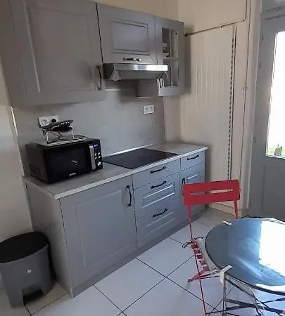 La Revinoise Holiday home